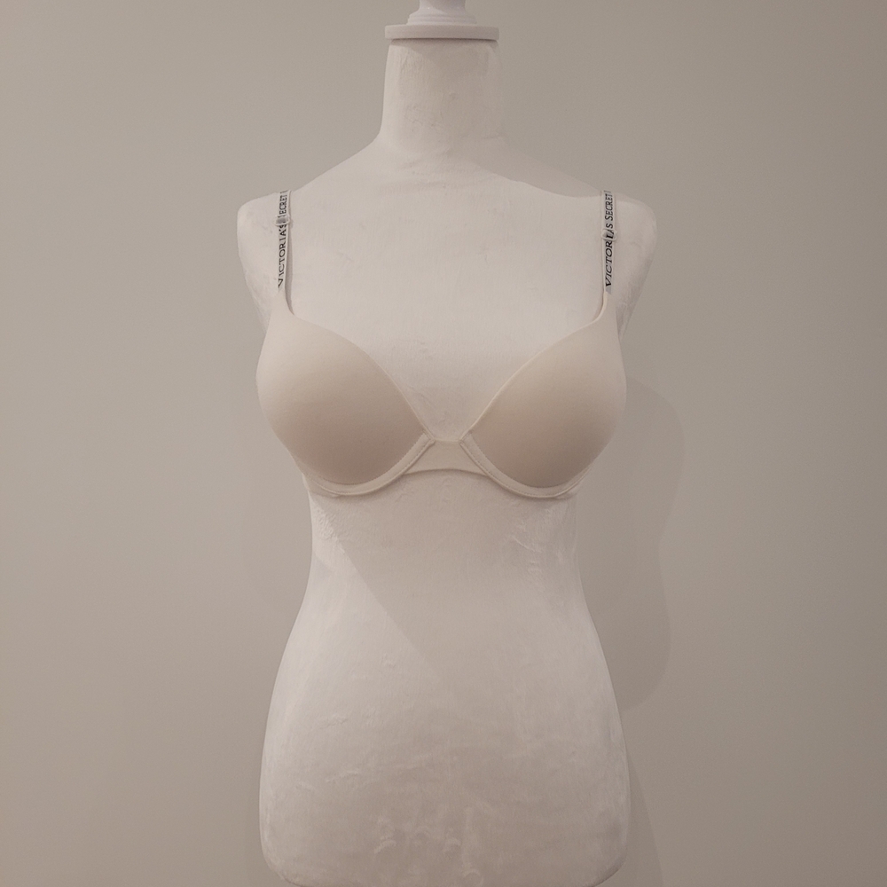 Victoria's Secret T-Shirt Push-Up Plunge Bra 34A - White/Cream - New